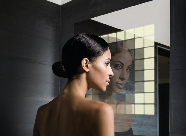 Philips-LivingShapes-interactive-mirror-2.preview